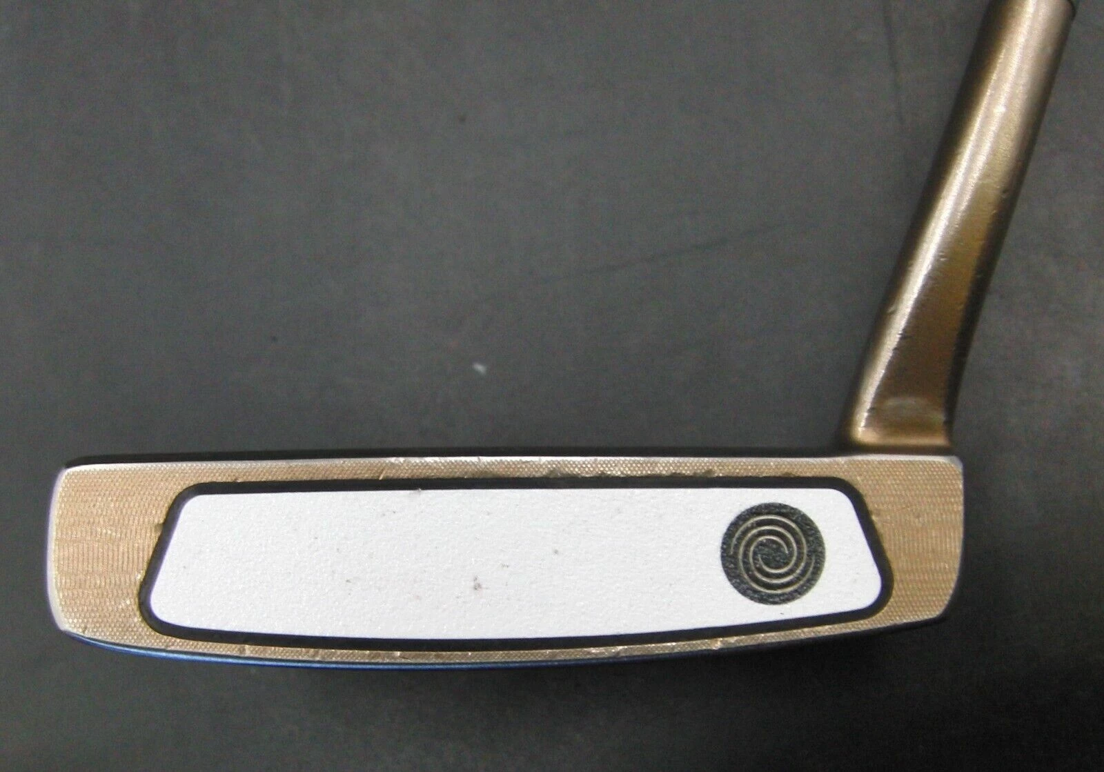 Odyssey White Ice 9 Putter Steel Shaft 84cm Playing Length Super Stroke Grip 2 Odyssey White Ice 9 Putter Steel Shaft 84cm Playing Length Super Stroke Grip - Image 2