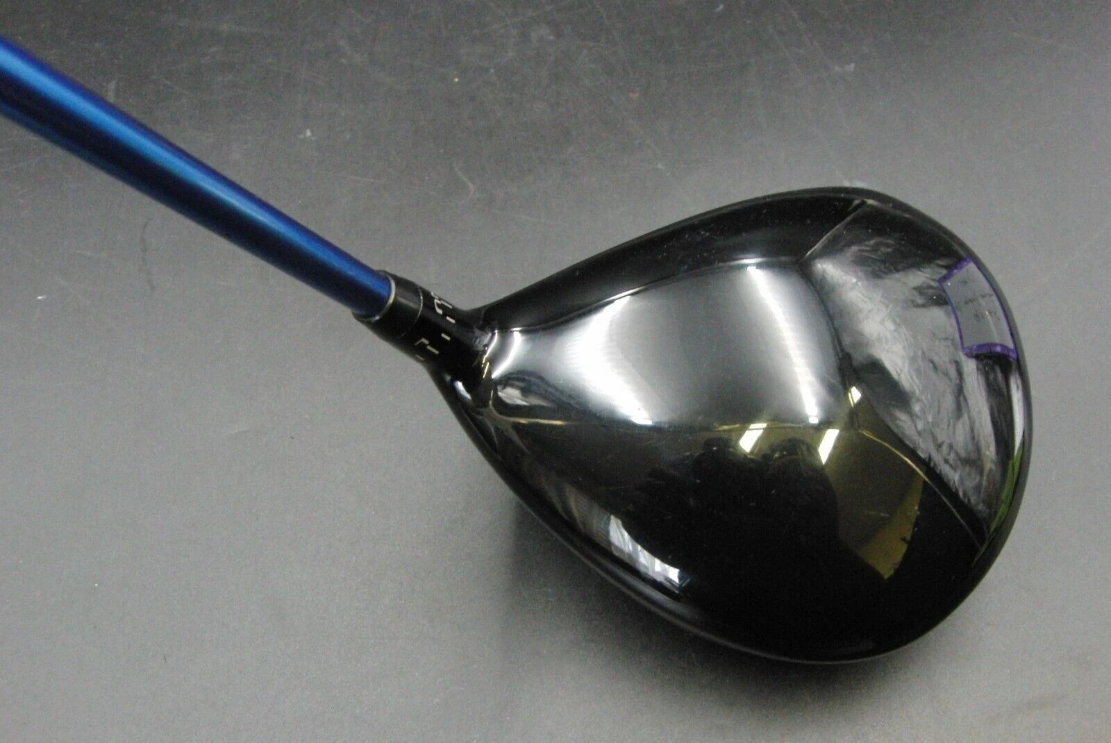 Srixon Z725 9.5° Driver Regular Graphite Shaft 3 Srixon Z725 9.5° Driver Regular Graphite Shaft - Image 3