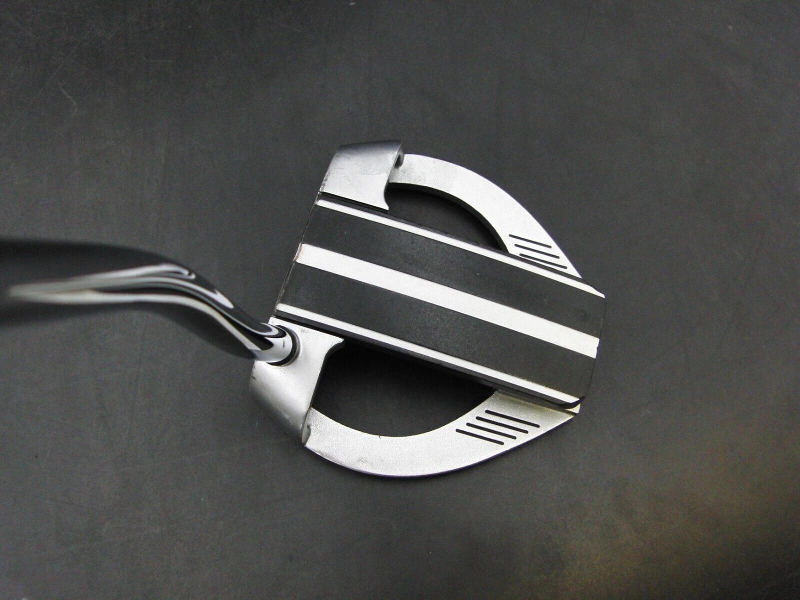 Odyssey Works Marxman Fang Putter 85cm Playing Length Steel Shaft Odyssey Grip 7 Odyssey Works Marxman Fang Putter 85cm Playing Length Steel Shaft Odyssey Grip - Image 7