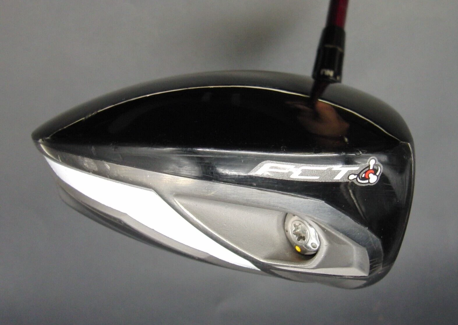 TaylorMade R9 PCT 10.5° Driver Regular Graphite Shaft Golf Pride Grip 2 TaylorMade R9 PCT 10.5° Driver Regular Graphite Shaft Golf Pride Grip - Image 2