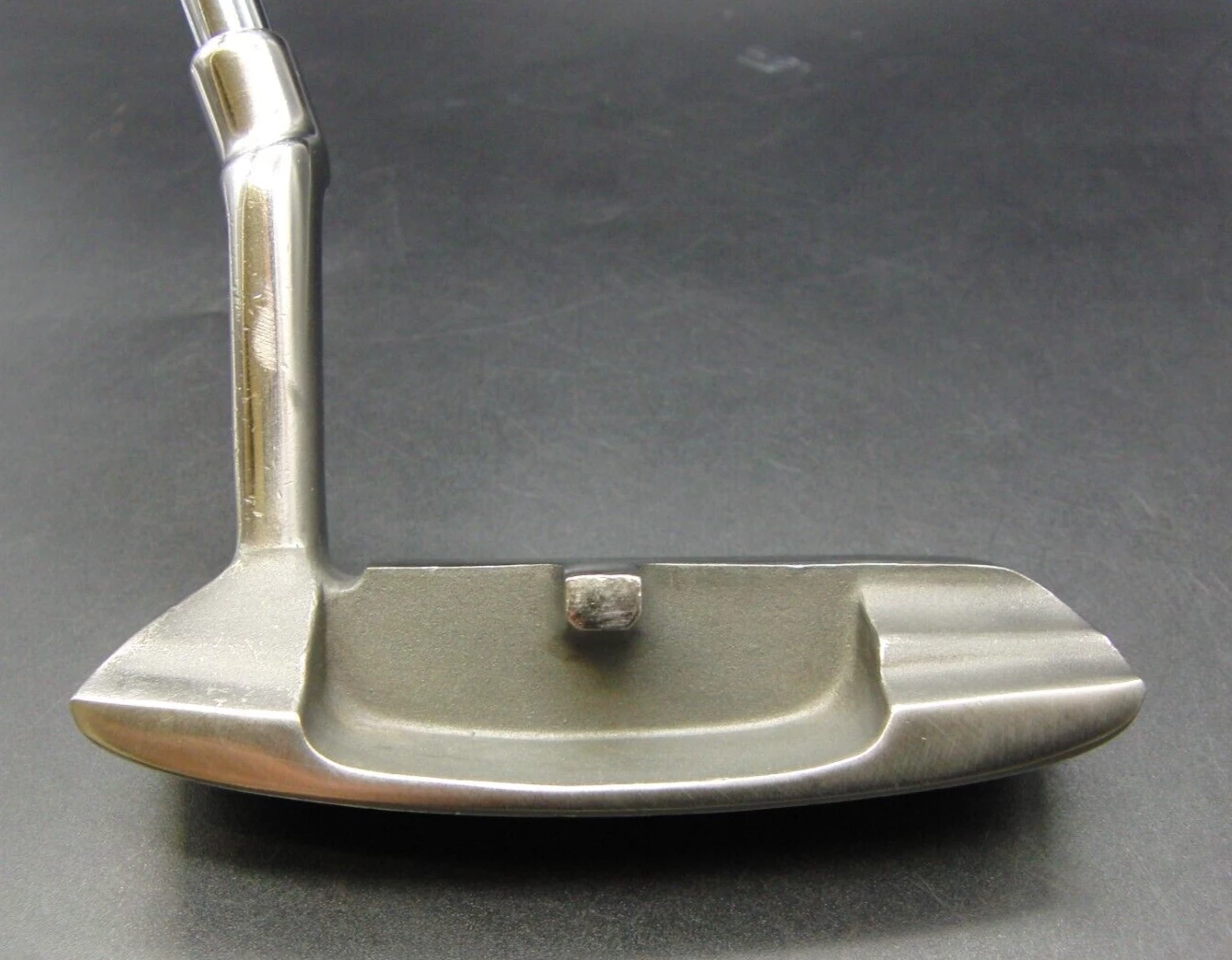 Hennis Genuine Jade Putter 87cm Playing Length Steel Shaft Jewelry Golf Grip 2 Hennis Genuine Jade Putter 87cm Playing Length Steel Shaft Jewelry Golf Grip - Image 2