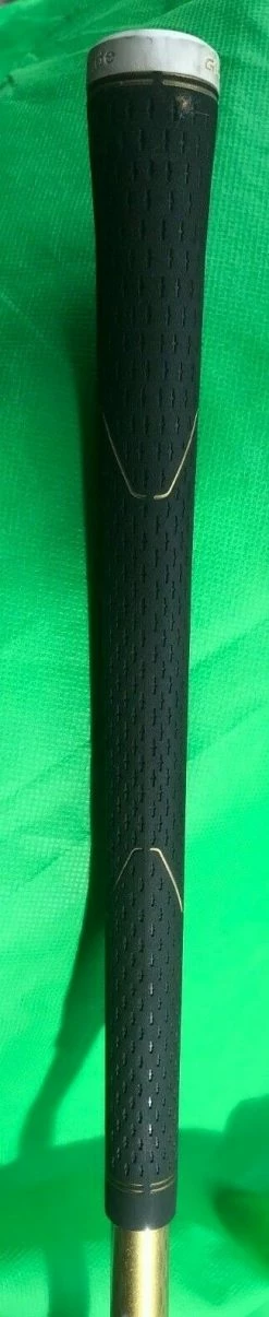 Lincs_golf Hardly Used TaylorMade Gloire G 10.5 Degree Driver Regular Graphite Shaft -Clubs Shop s l1600 76ccb6cd 34d4 4b3c abca 9026e6a537ab